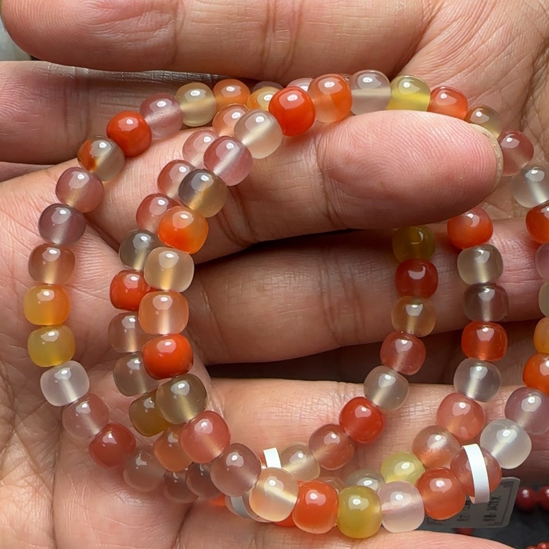 南红玛瑙颈饰未镶嵌多样性发货其中一条