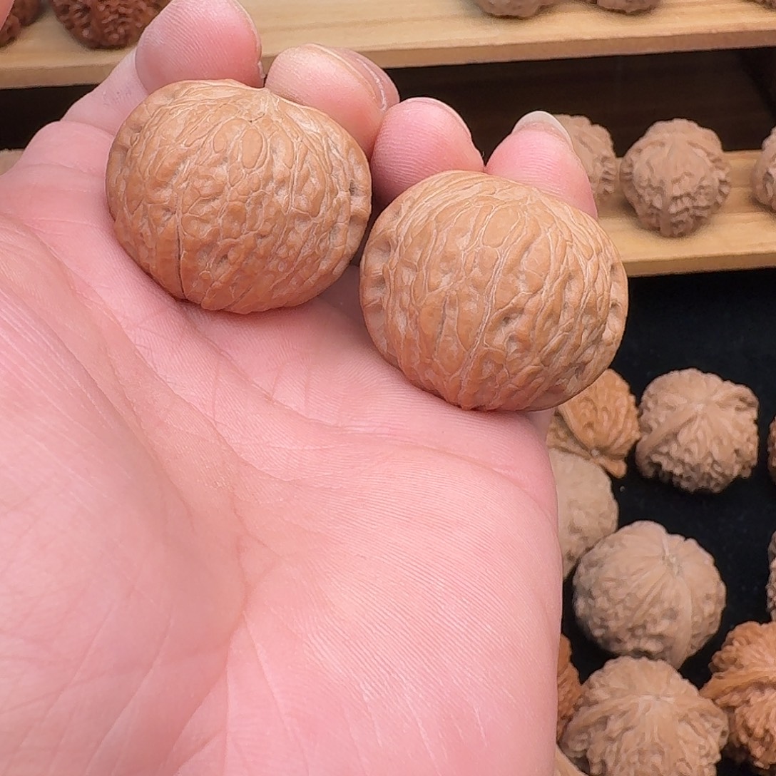 七***子桃核吊坠铁锤妹妹，36