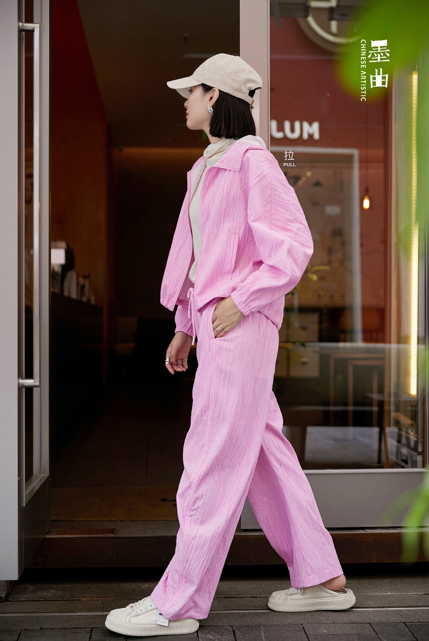 2025年粉色春装女士单件开衫戴帽子的上衣长袖时尚休闲宽松