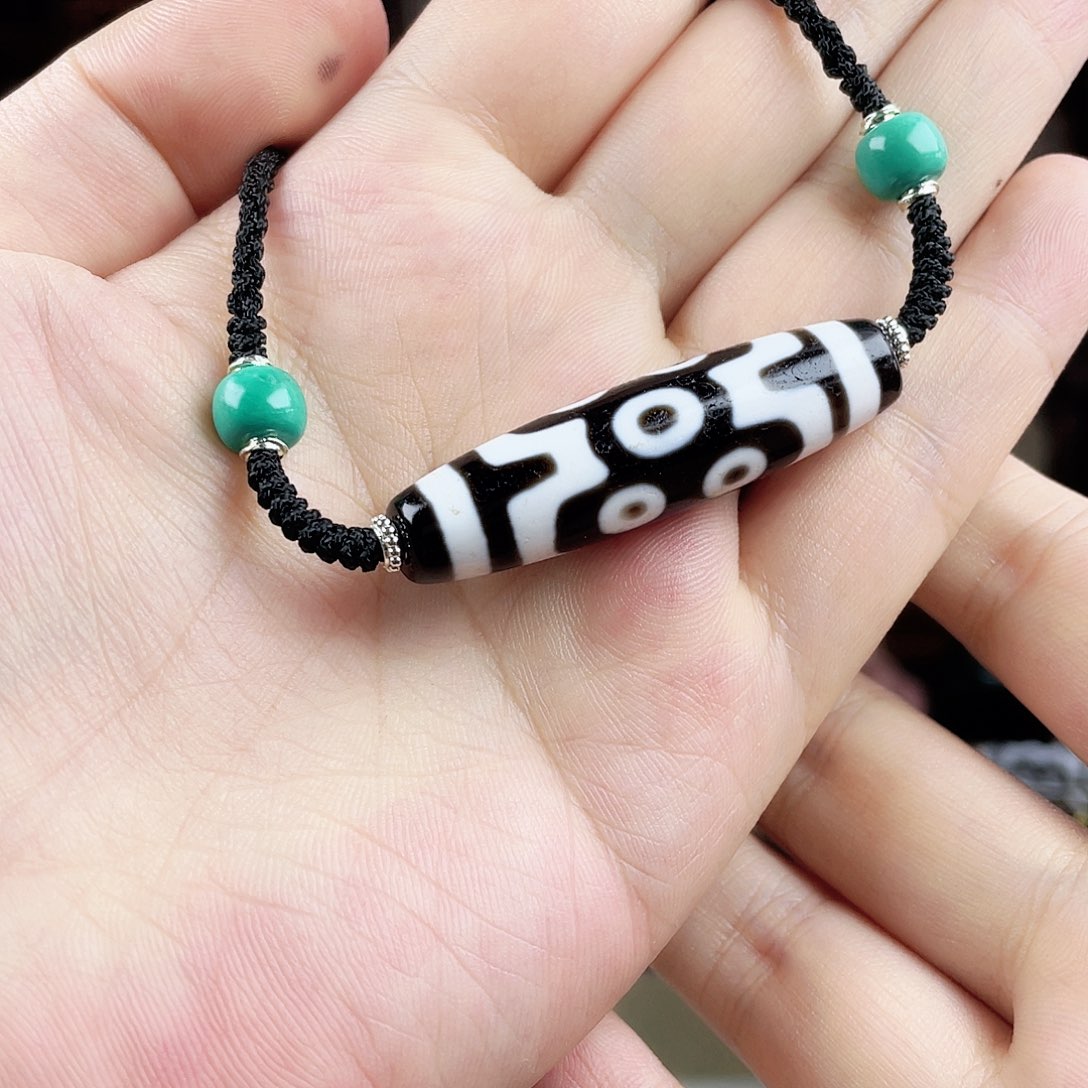 玛瑙/玉髓颈饰合金行运