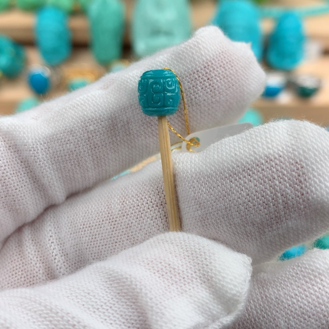 绿松石配饰卡6.8-7.3未镶嵌