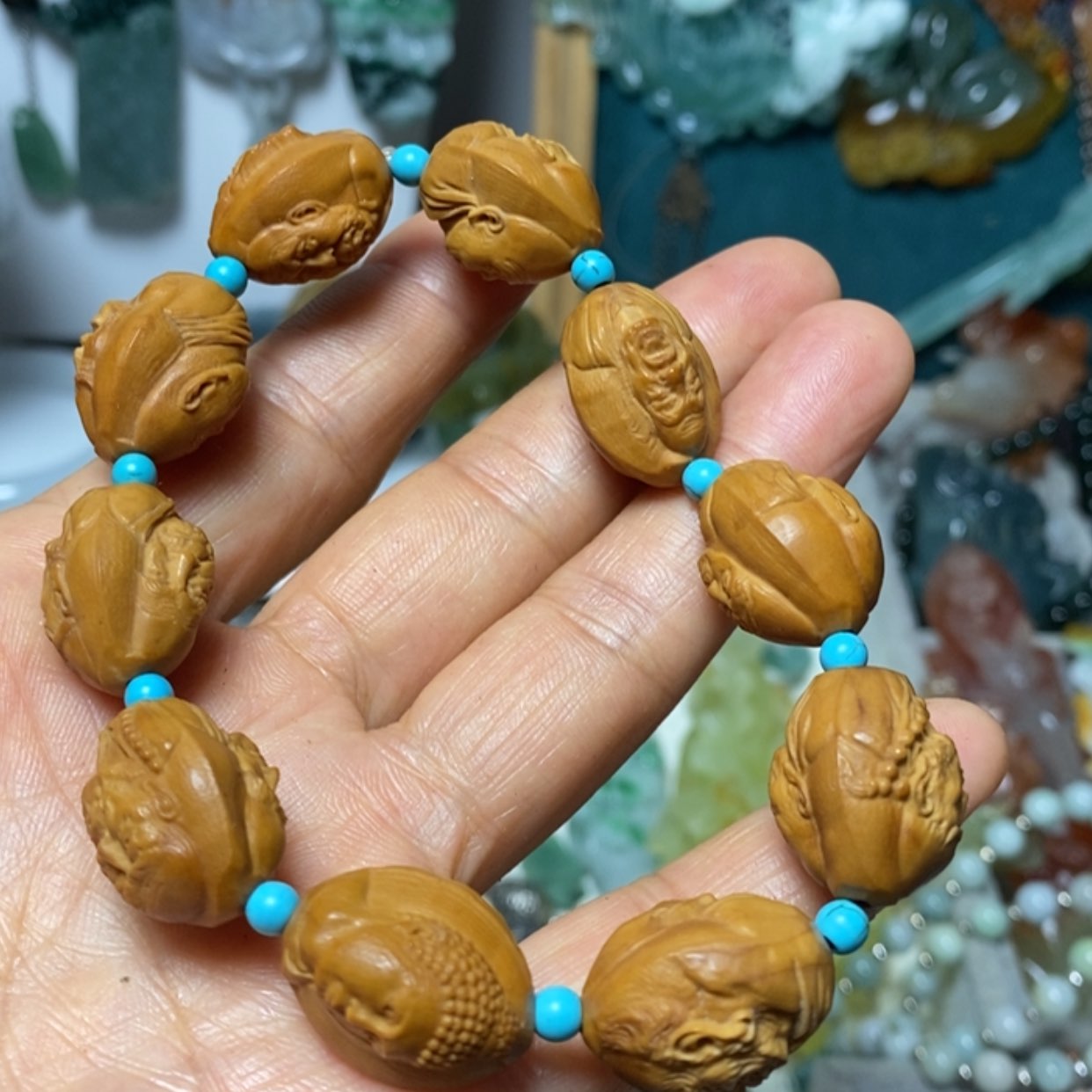 【闪购商品】翡翠吊坠(赠链)未镶嵌