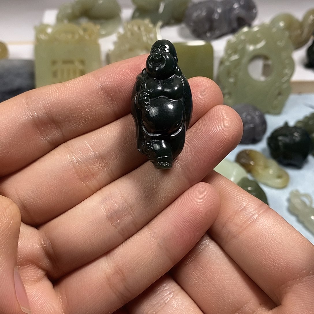 和田玉未镶嵌挂件