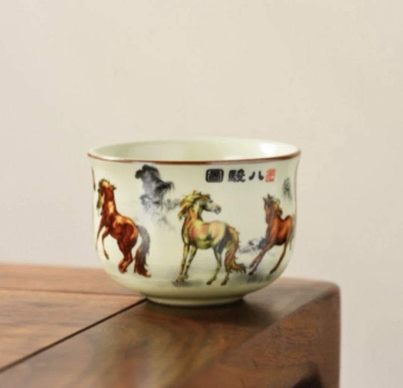 岑汝束腰杯八骏图80毫升开片可养