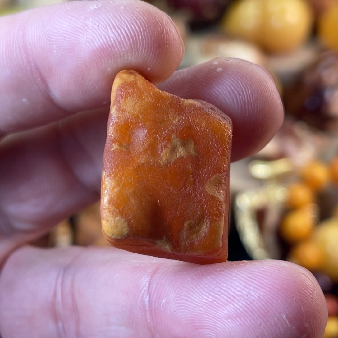 定制琥珀热**.天然蜜蜡