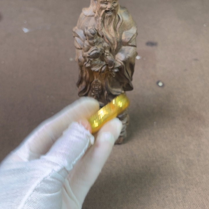 精品摆件工艺品等