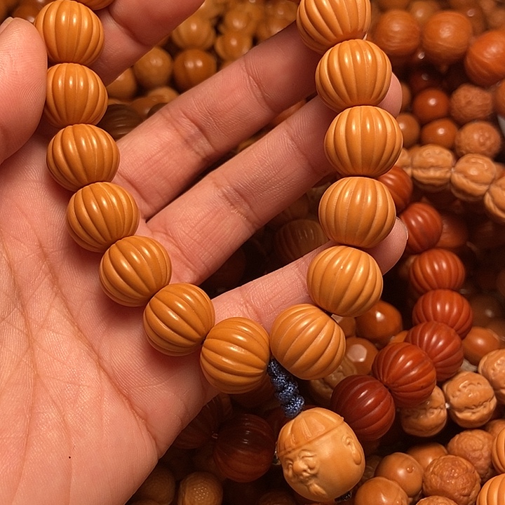 猴头核桃吊坠从**始手持