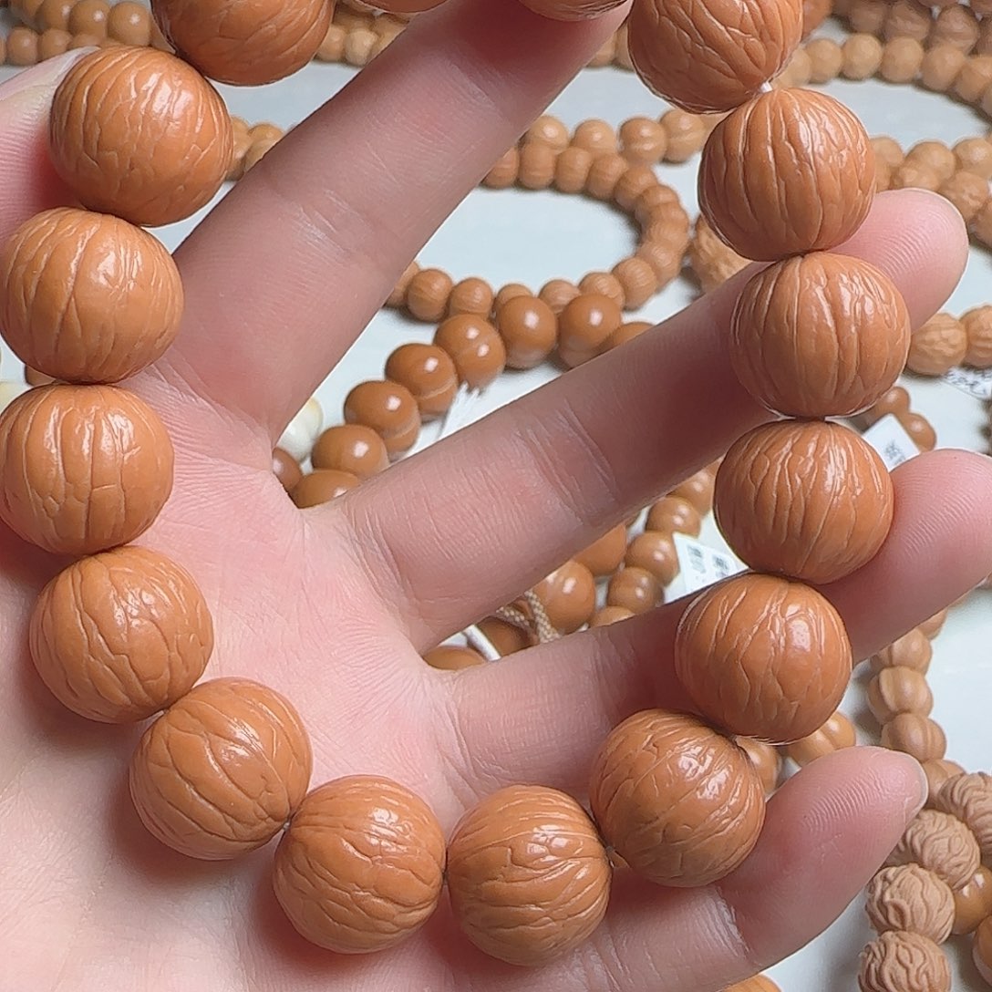 吊坠猴头核桃聚宝盆