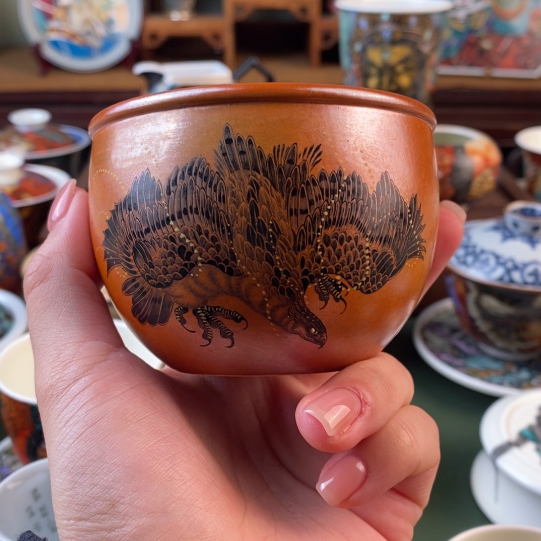 手工手绘陶瓷老鹰杯