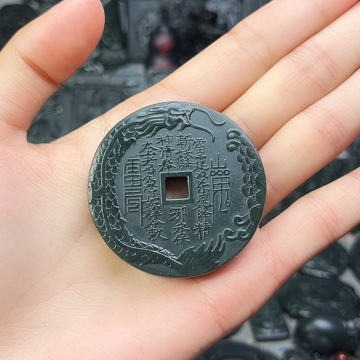 和田玉（青玉）颈饰未镶嵌逝***春