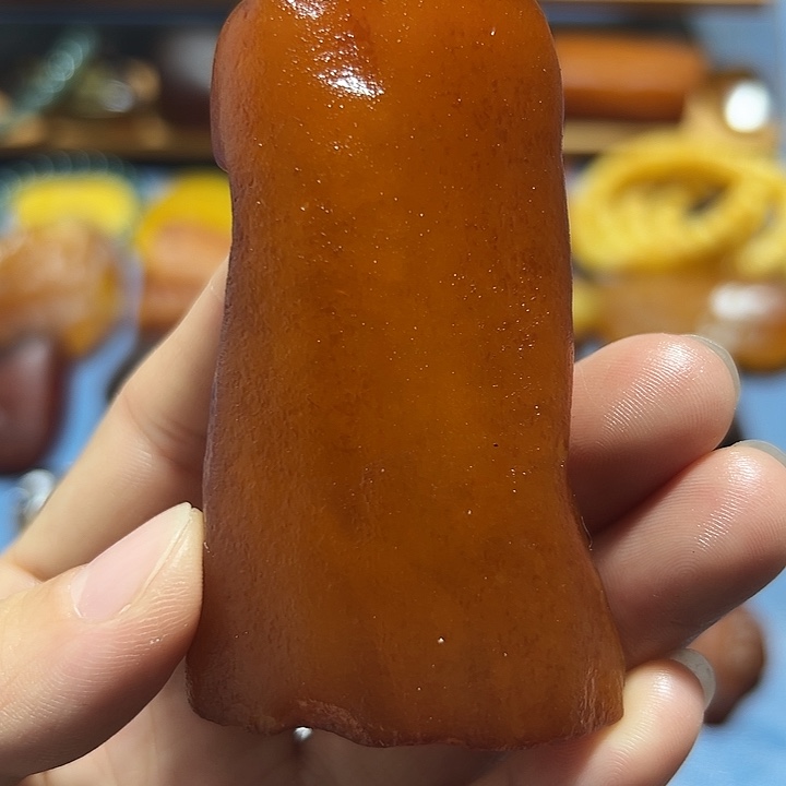 定制琥珀未镶嵌原石手把