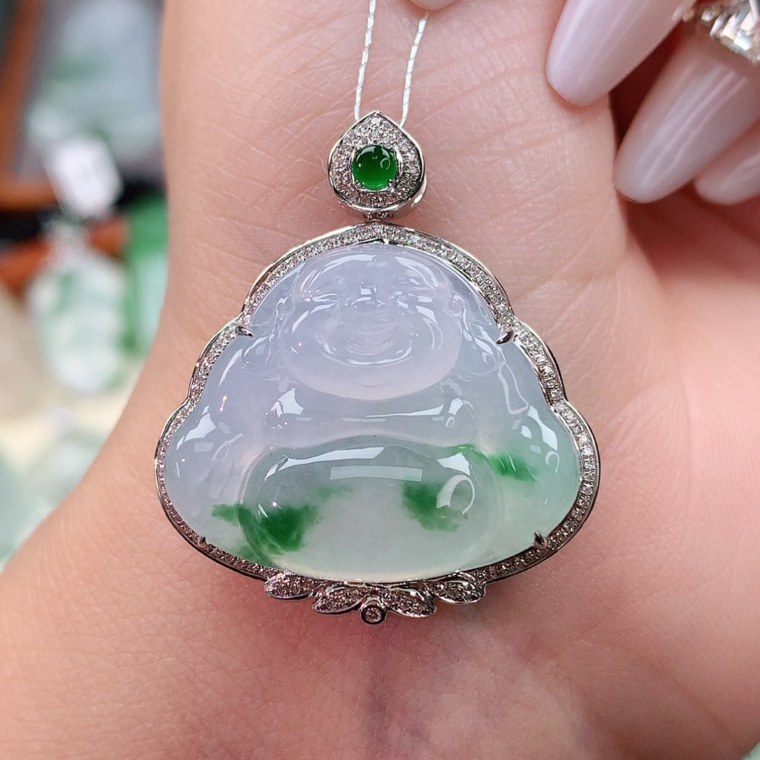 颈饰18K金镶嵌翡翠佛公