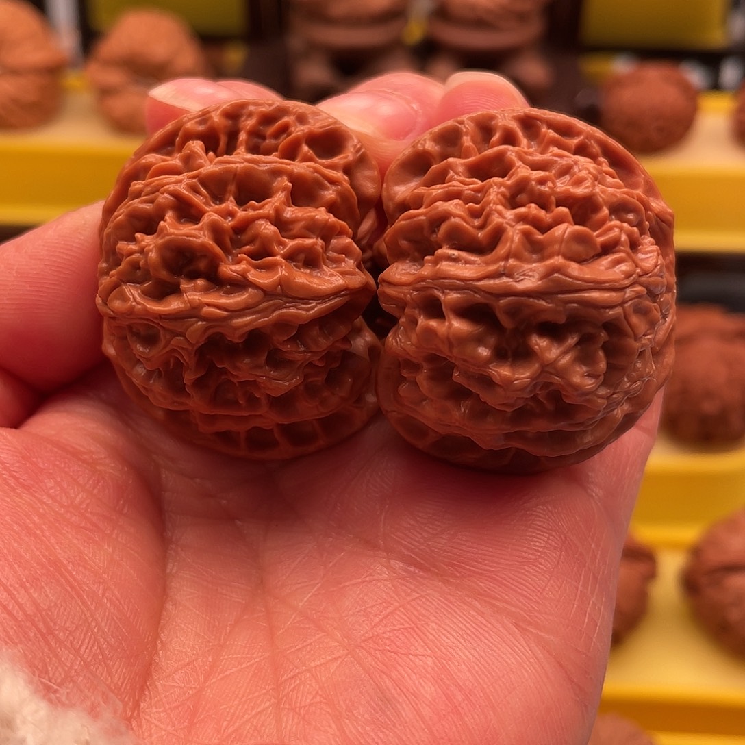 文玩核桃把件苹果园