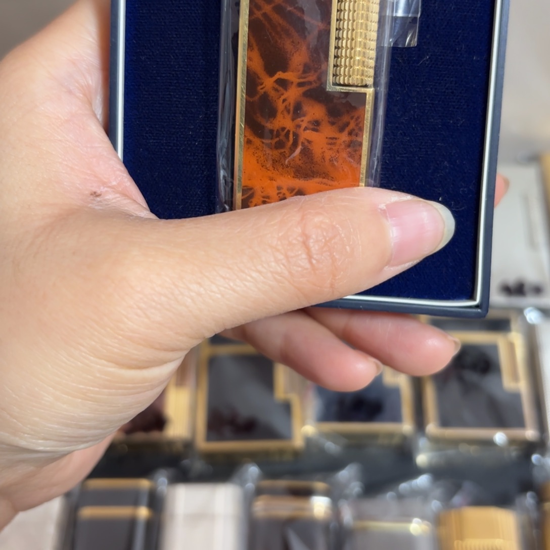 都登卡中古打火机