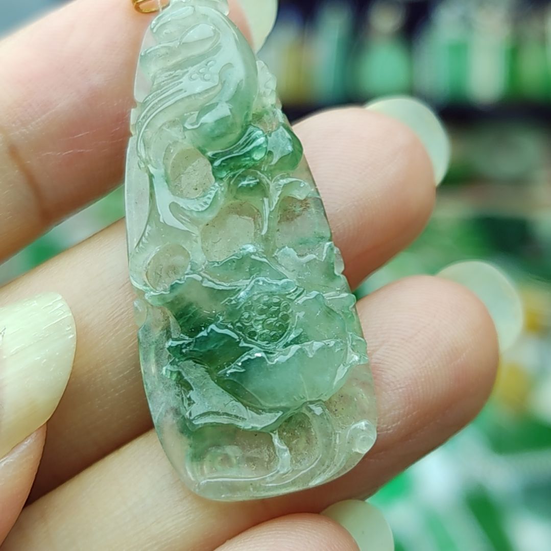 颈饰18K金镶嵌翡翠9  