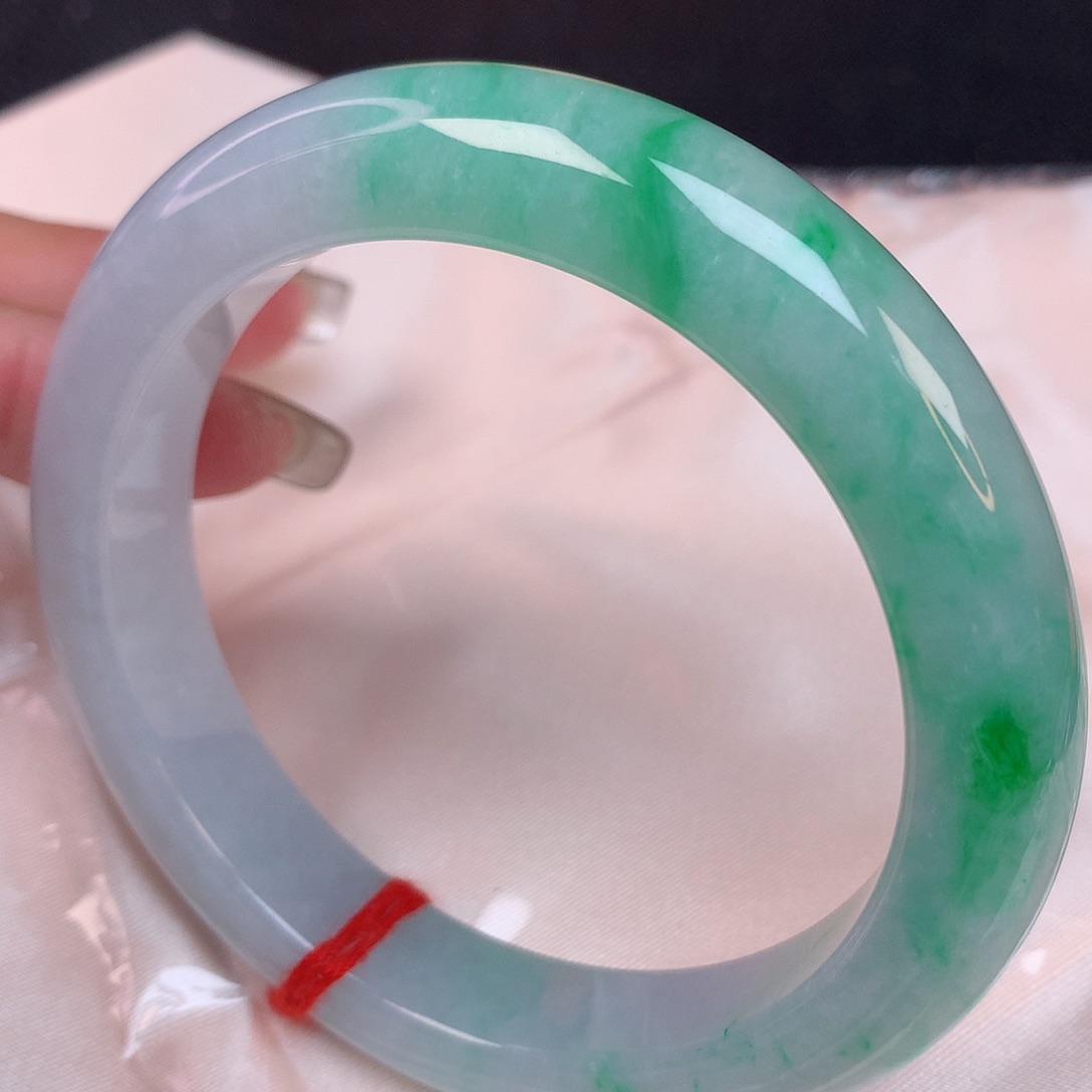 翡翠手镯未镶嵌60+ 翡翠手镯