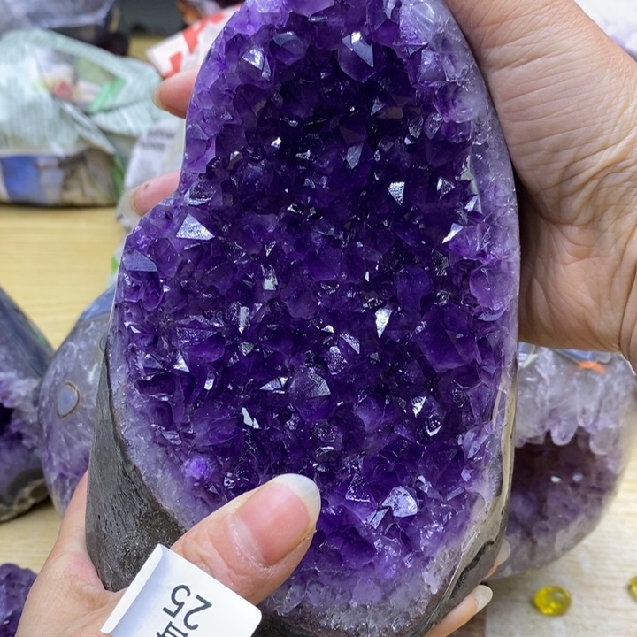 水晶大型摆件（非配饰）未镶嵌