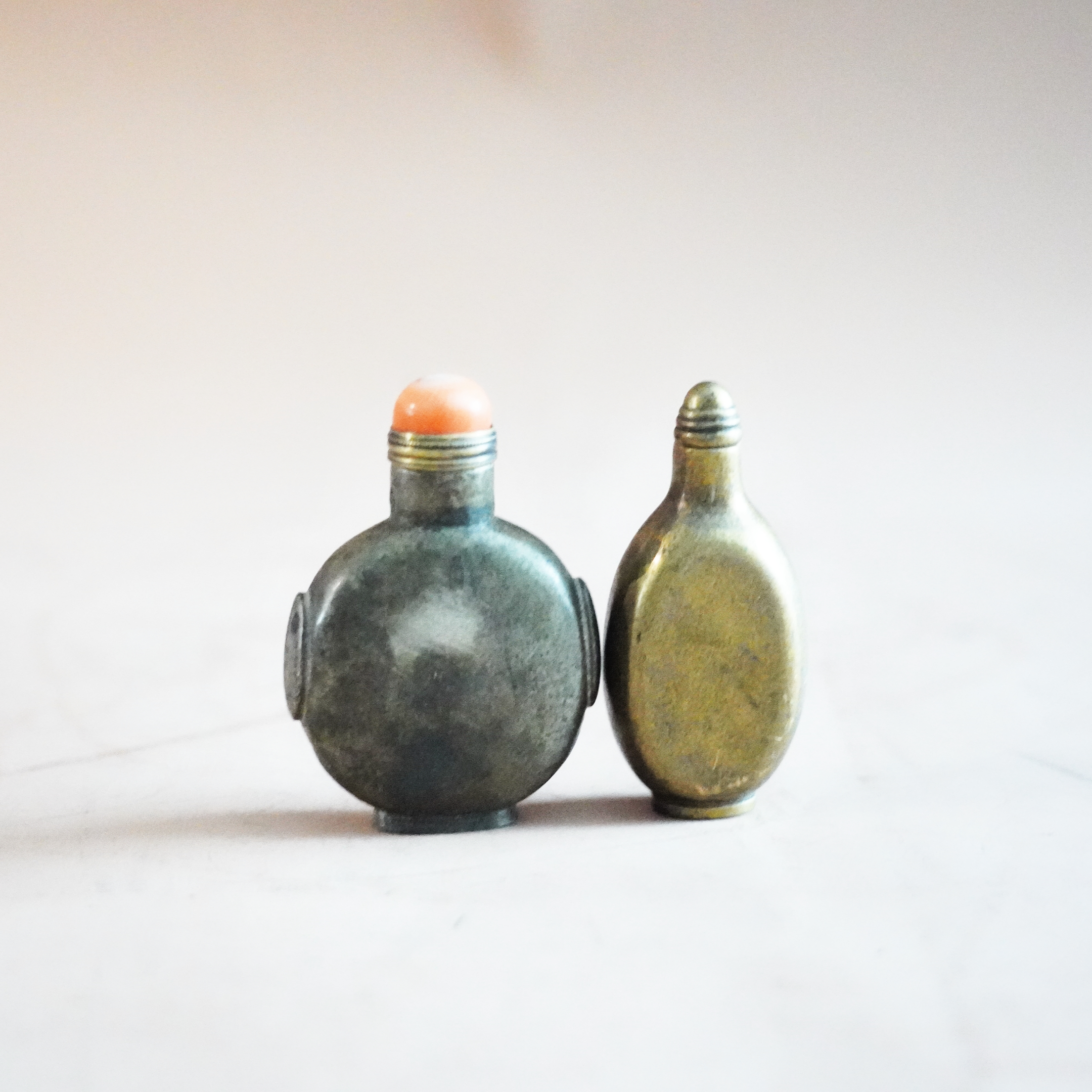 文华开物第12期拍品 6 清 铜烟壶两只