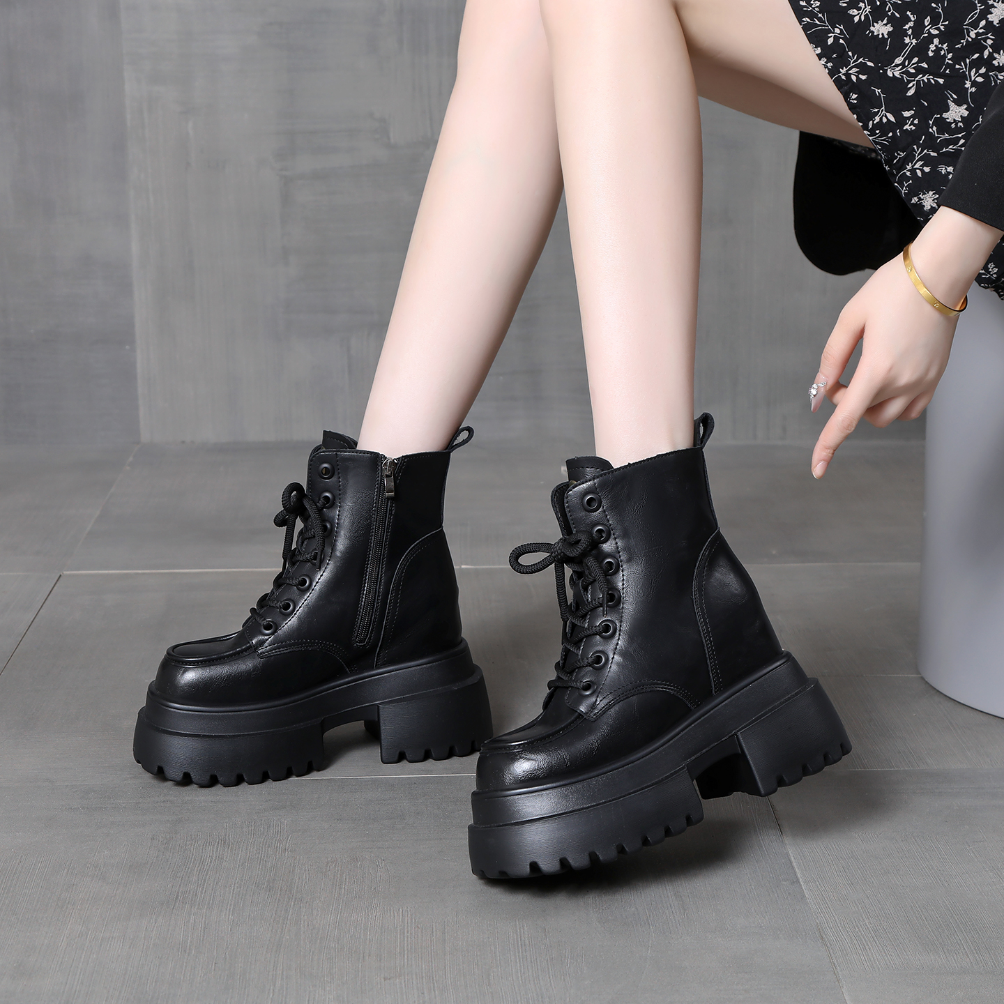 12厘米内增高小个子厚底秋冬季东北抗寒保暖加厚皮毛一体新款短靴