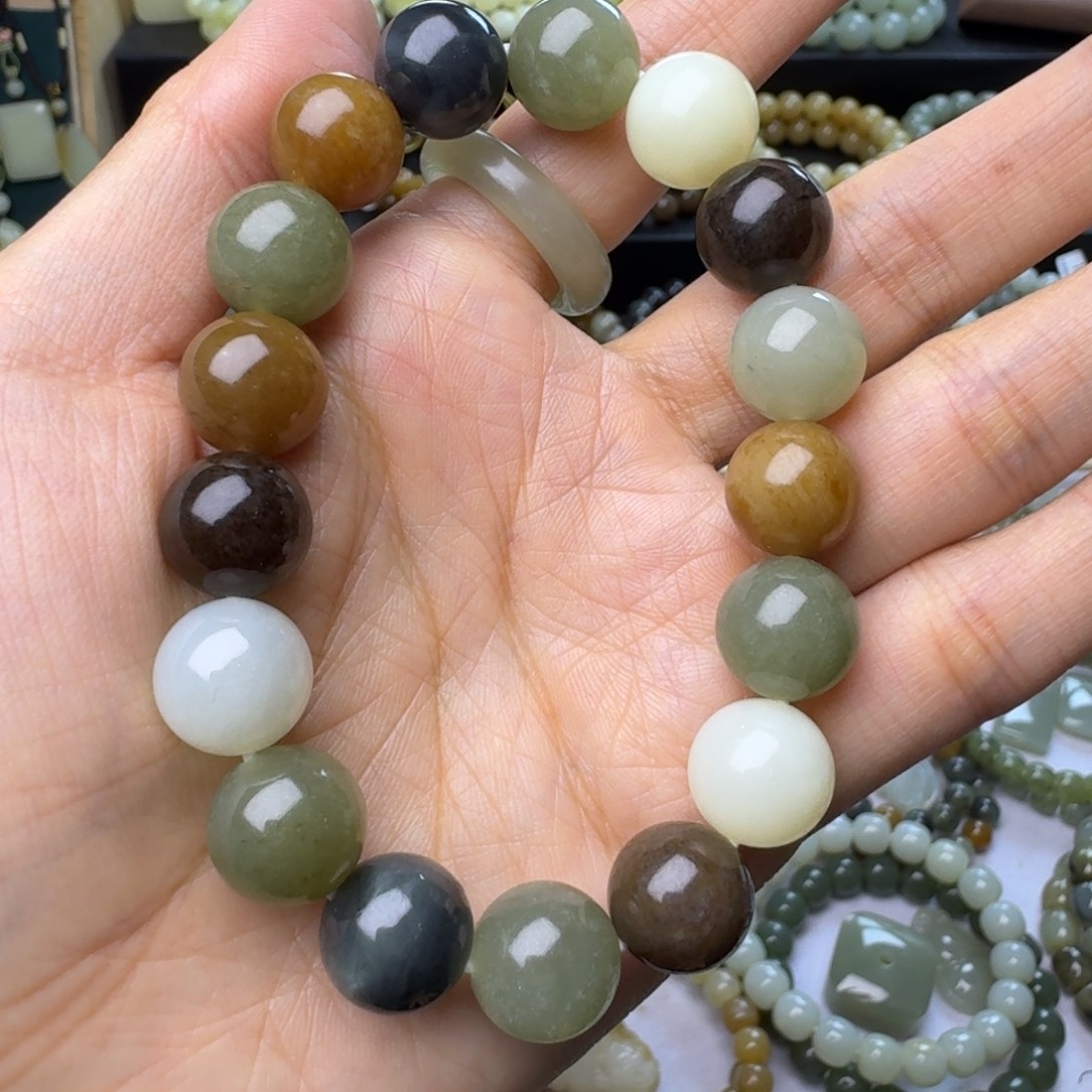 和田玉未镶嵌手链