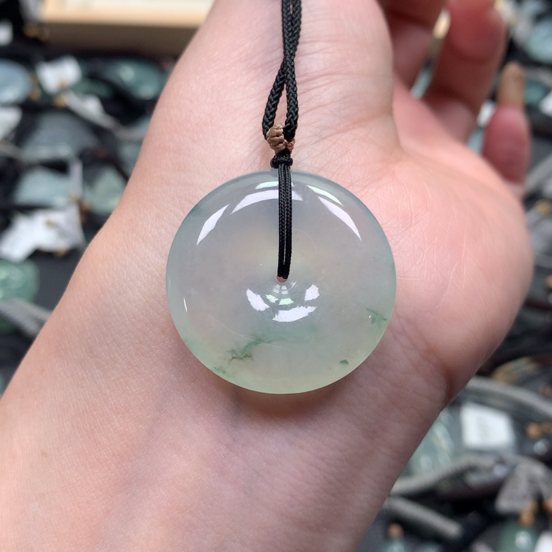 翡翠颈饰未镶嵌00000000000000