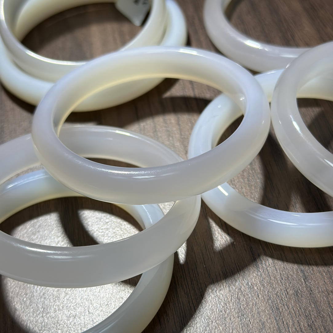 白玉髓原创设计甜美风圈口54-61mm爱心/水滴/铃铛白色