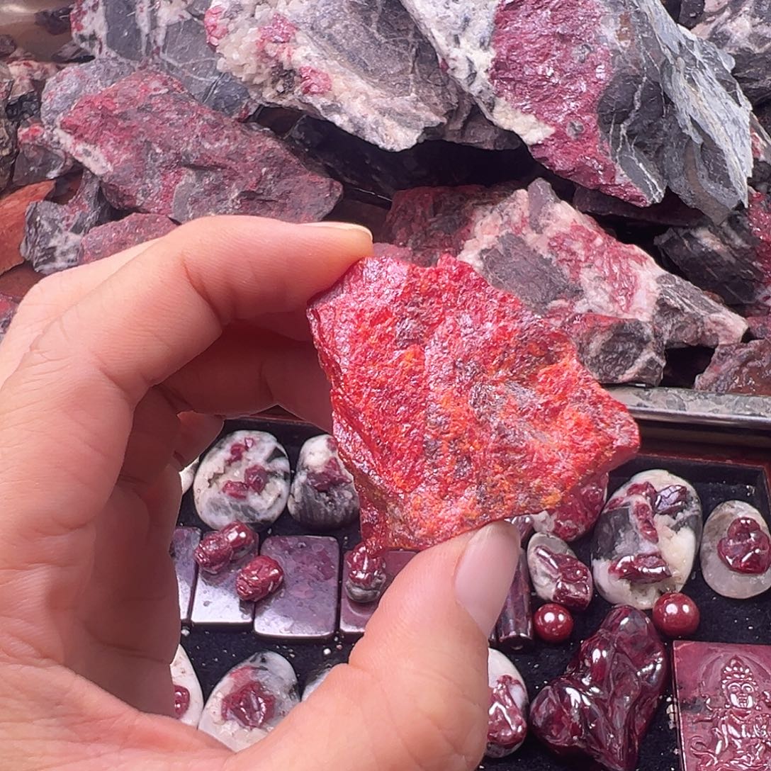 《***》天然辰砂天然原矿朱砂毛料