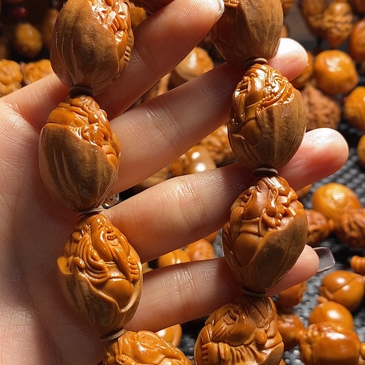 吊坠橄榄核菜*鲲包衣财神