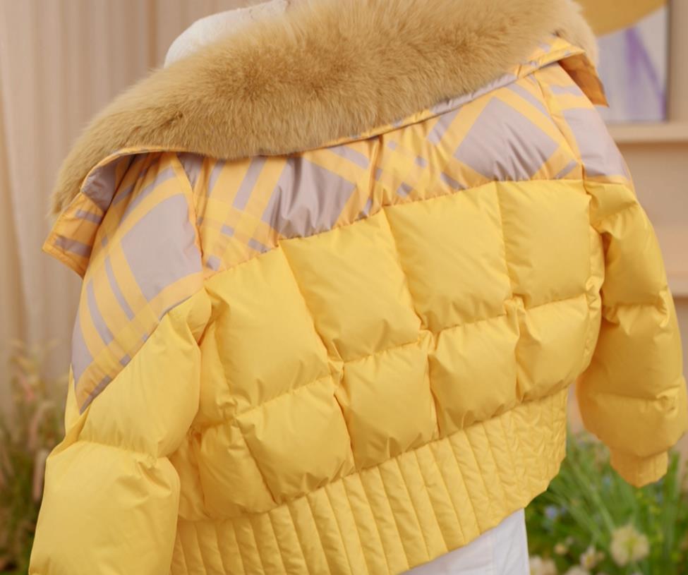 【MM】气质时尚保暖百搭保暖洋气鹅黄色大毛领女士羽绒服