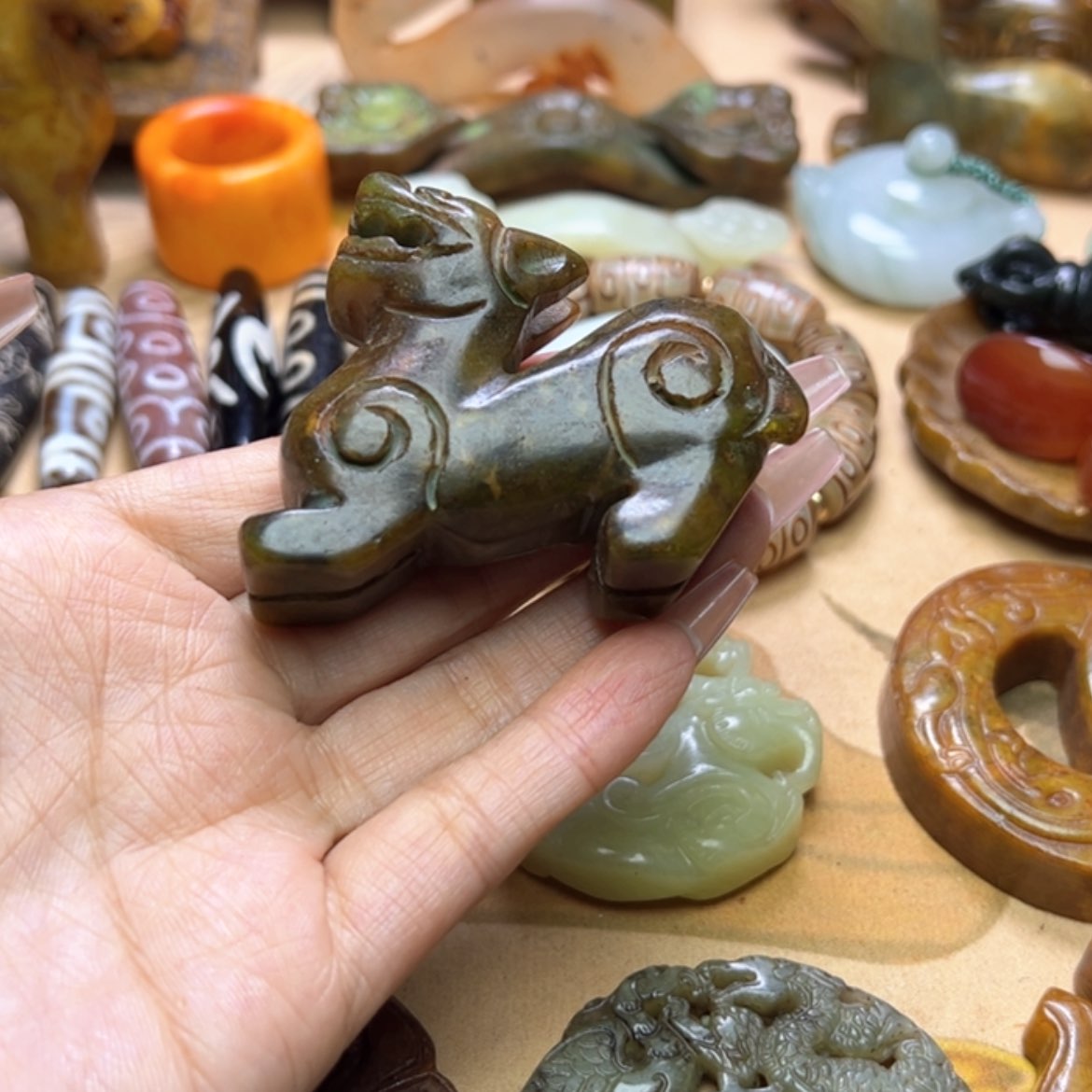 【闪购商品】蛇纹石玉颈饰未镶嵌