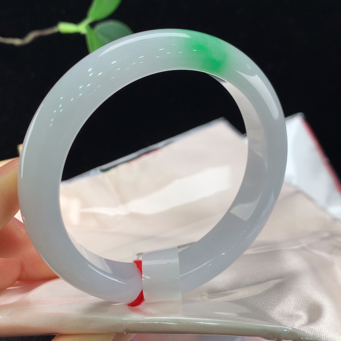 翡翠手镯未镶嵌111-0354