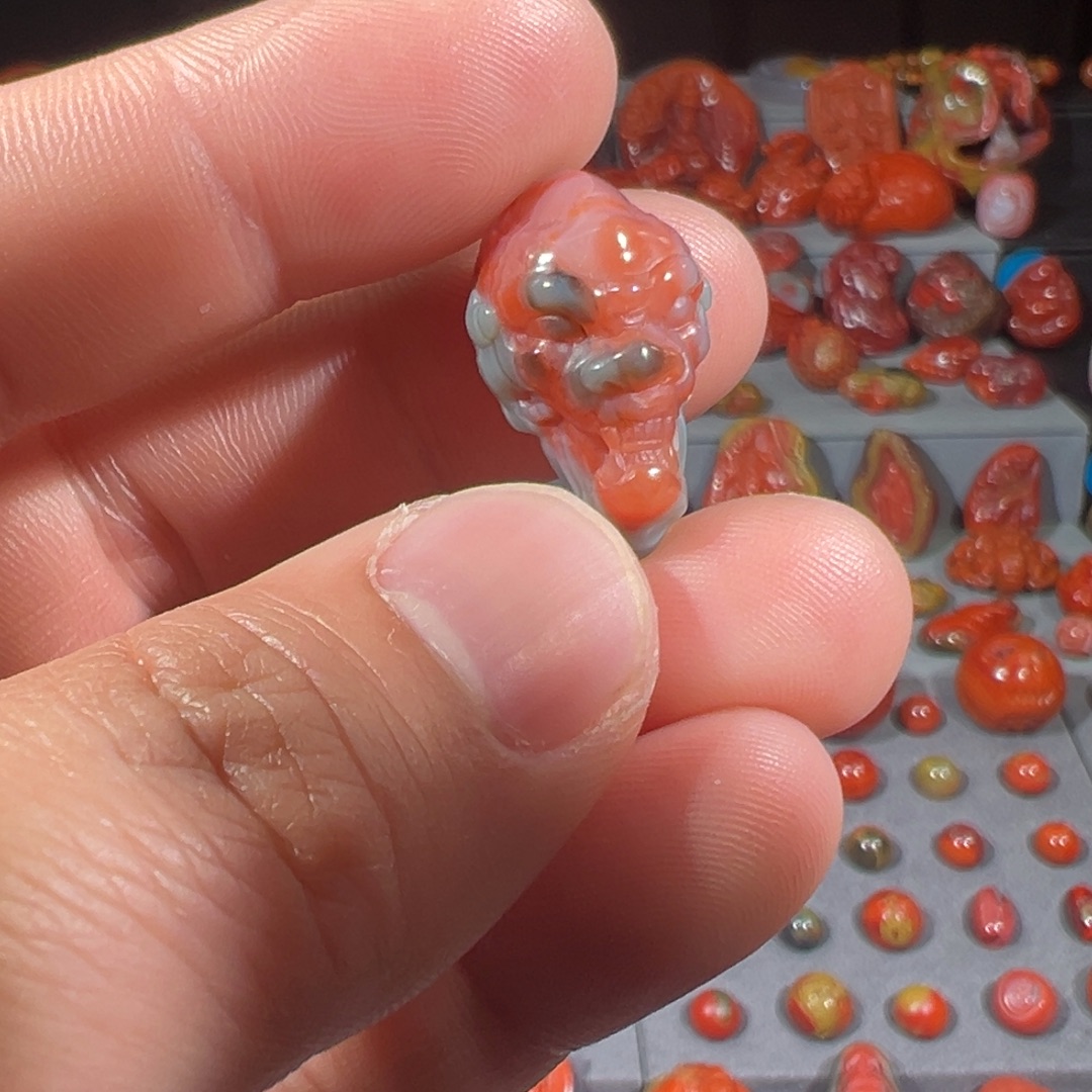 南红玛瑙未镶嵌兽面