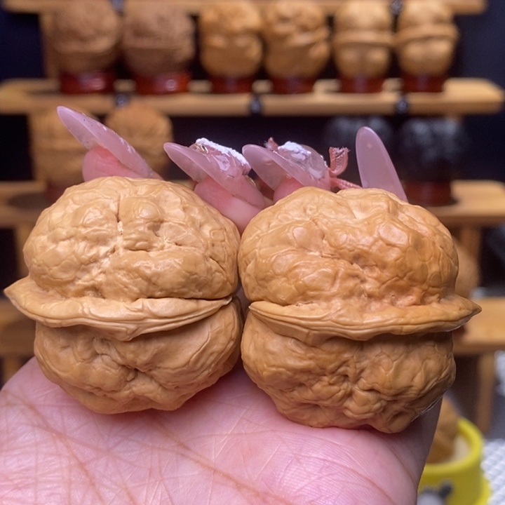 芥***末把件文玩核桃金蟾疙瘩包2号40尺