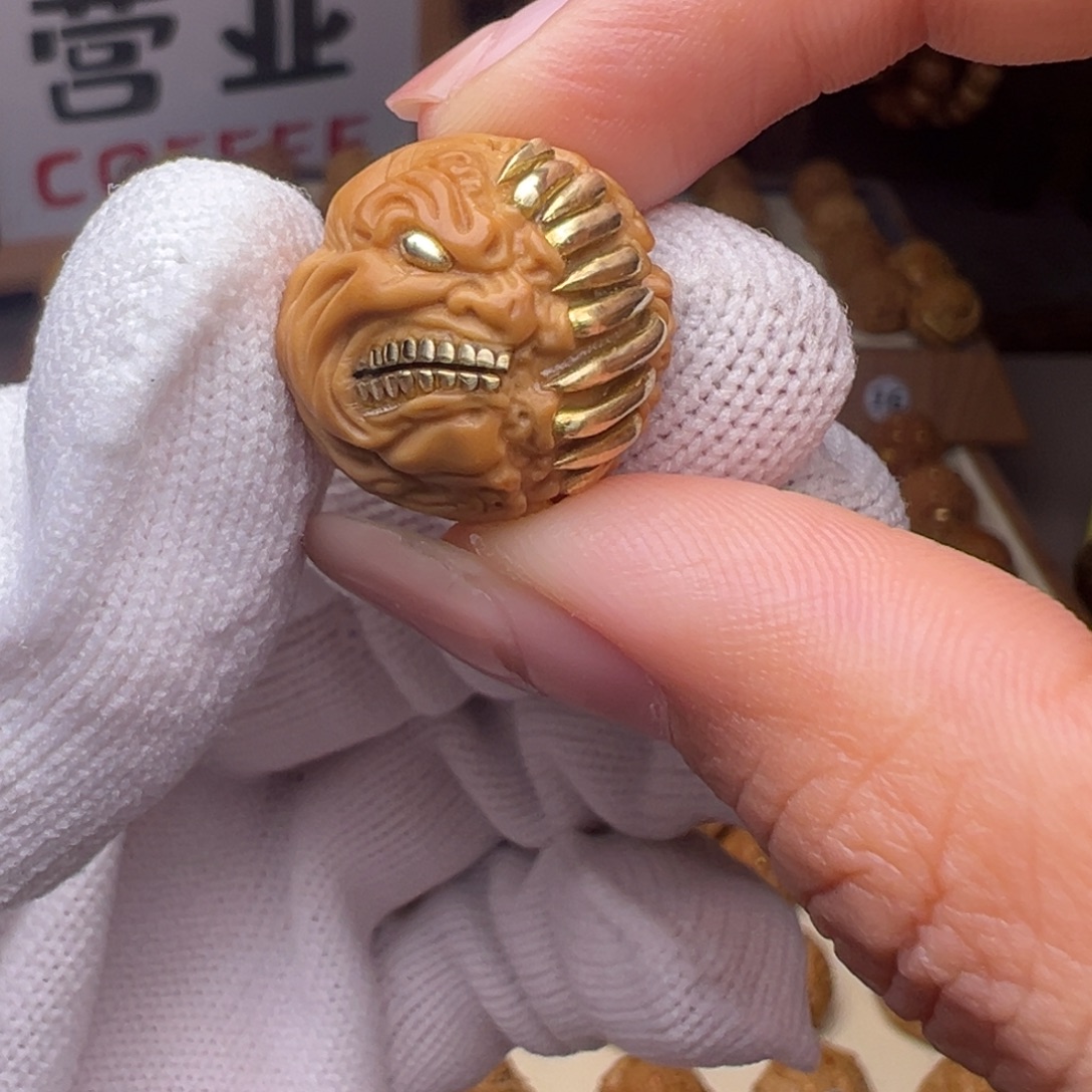 猴头核桃把件镶嵌款吞噬嗔怒佛爷全品