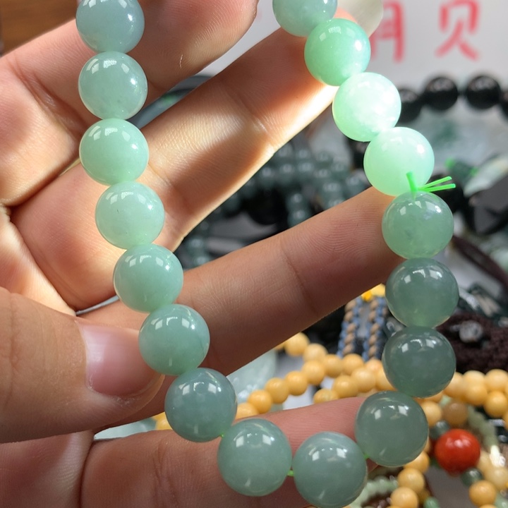 翡翠颈饰未镶嵌保真天然A货翡翠