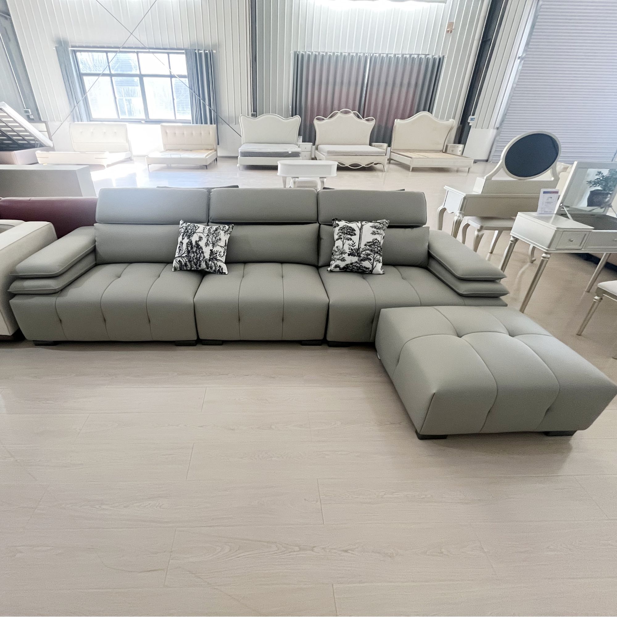 ZJ-88580 客厅现代简约直排头枕可调时尚家用三人位沙发（带方塌）