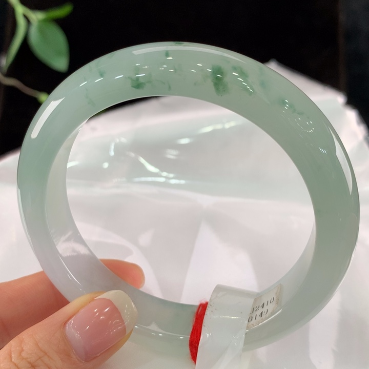 翡翠手镯未镶嵌111-0149