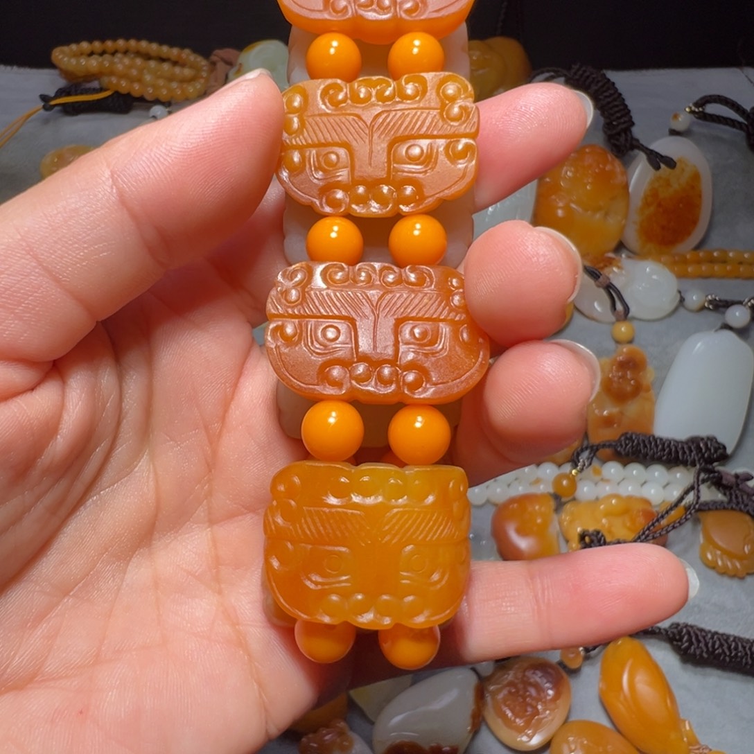 哥***人和田玉未镶嵌吊坠(不含链)