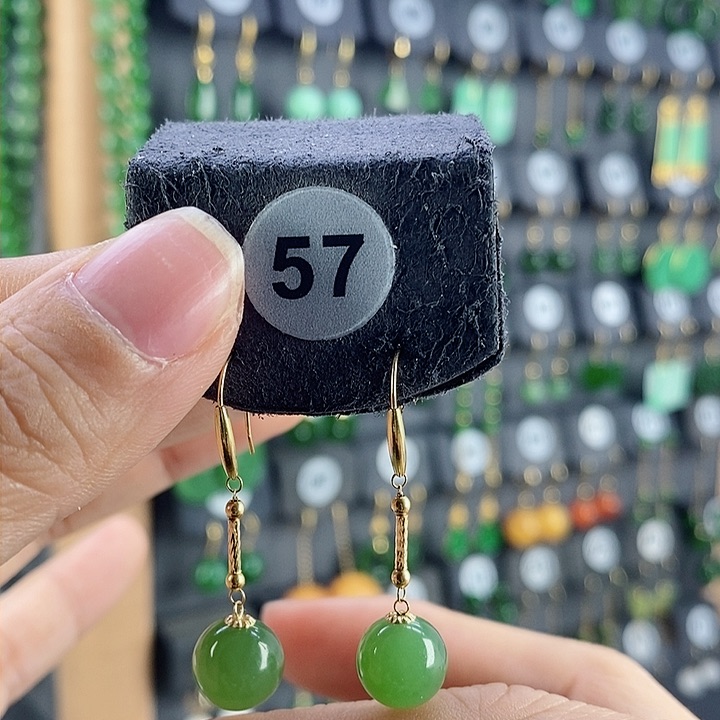 和田玉耳饰18K金镶嵌