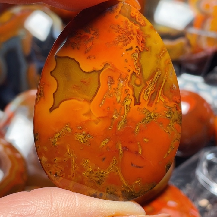 玛瑙/玉髓战国红玛瑙挂件未镶嵌唯**宝