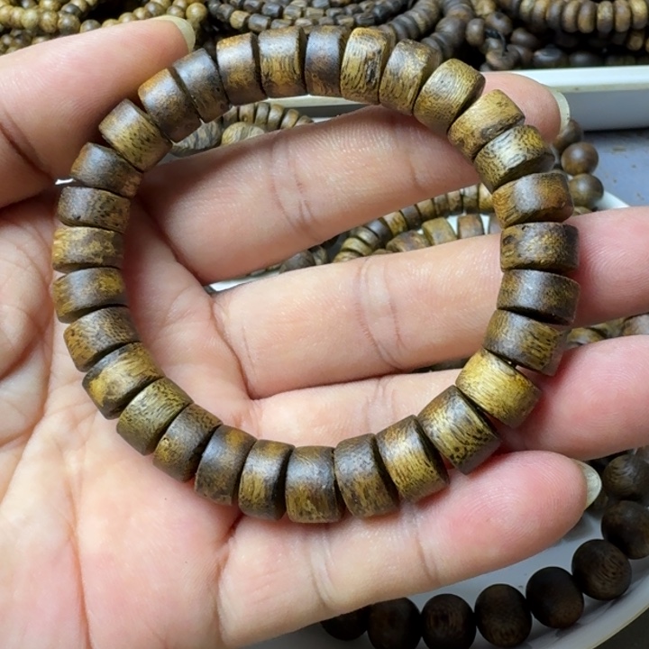 沉香手串紫*花乌身手串10克