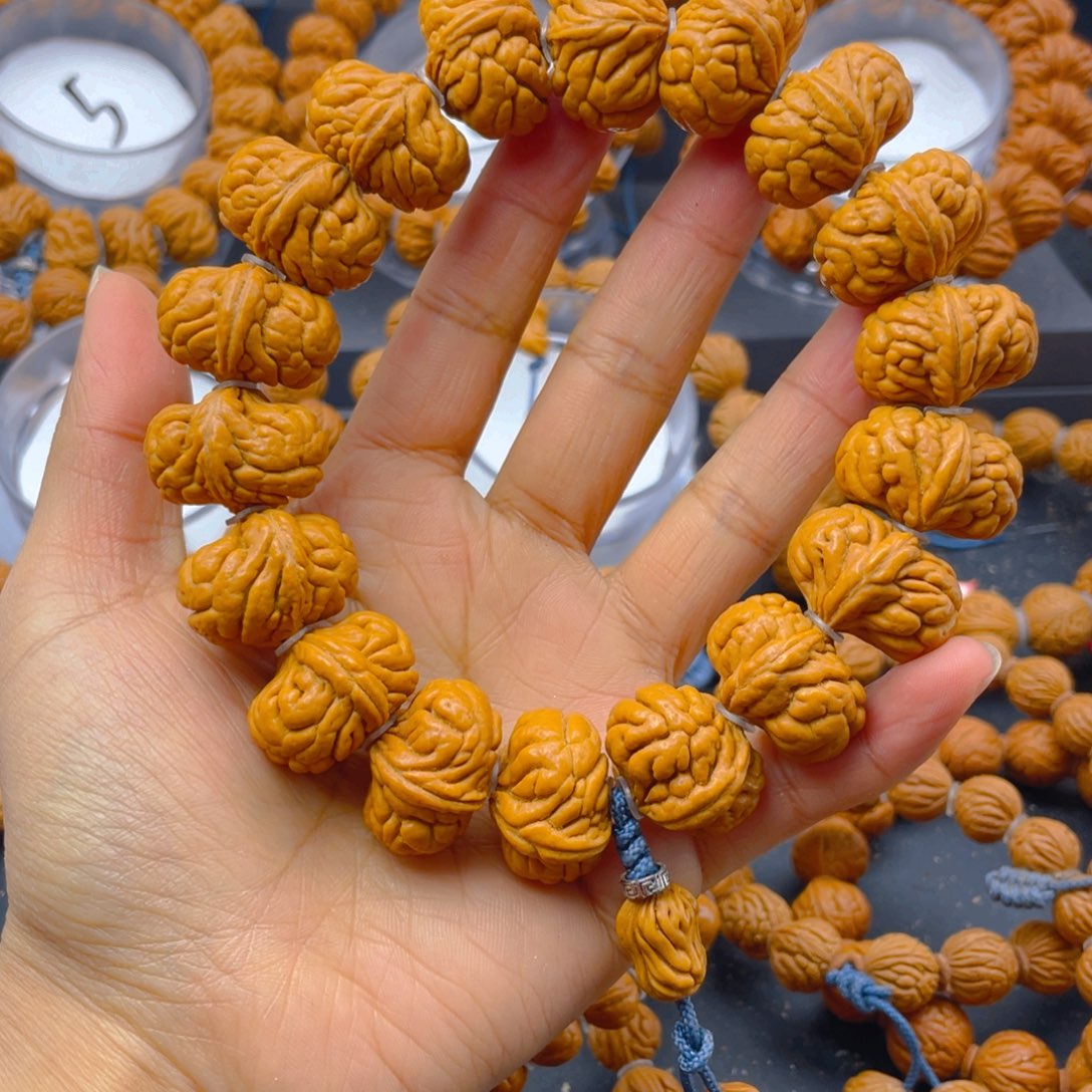 桃核手串用****3红红火火过大年啦6