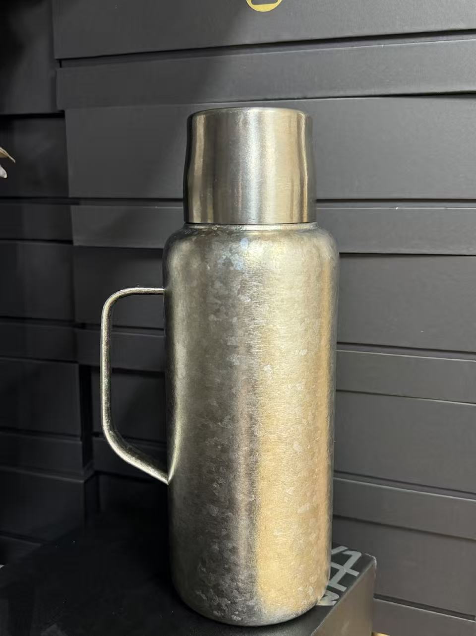 1000ml纯钛机械显温保温杯