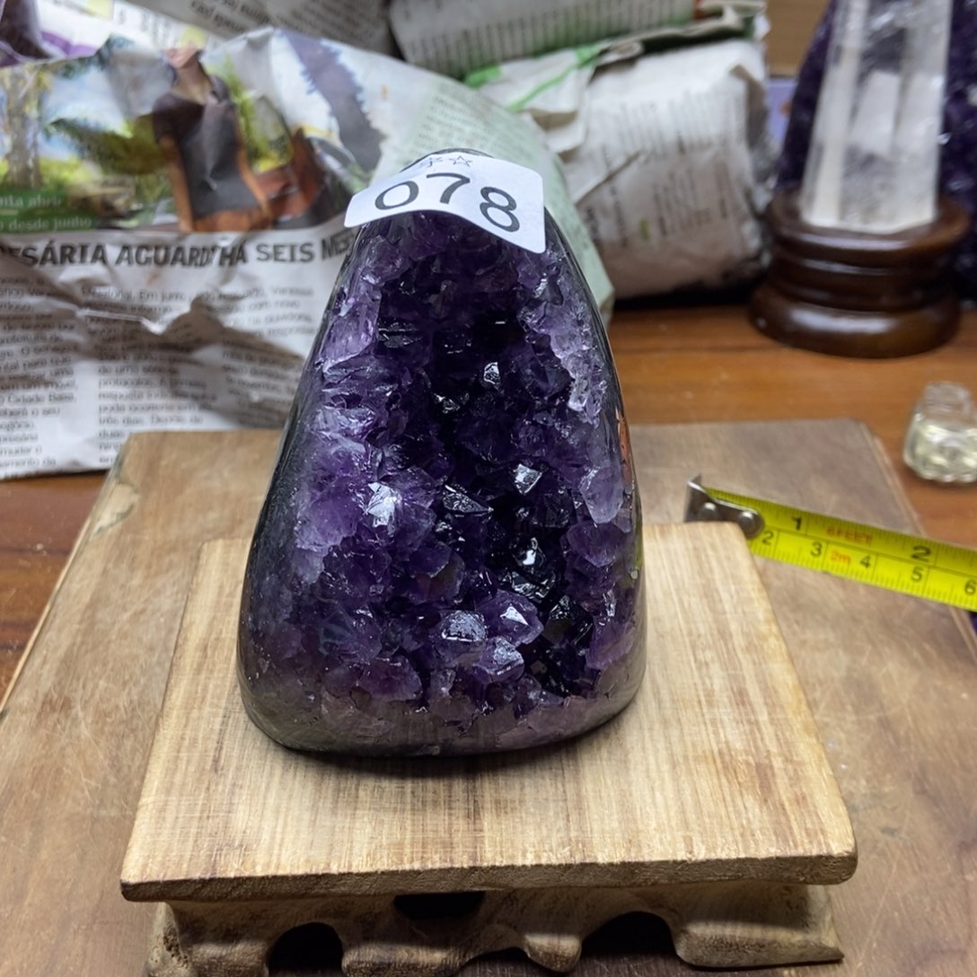 紫晶天然水晶摆件未镶嵌