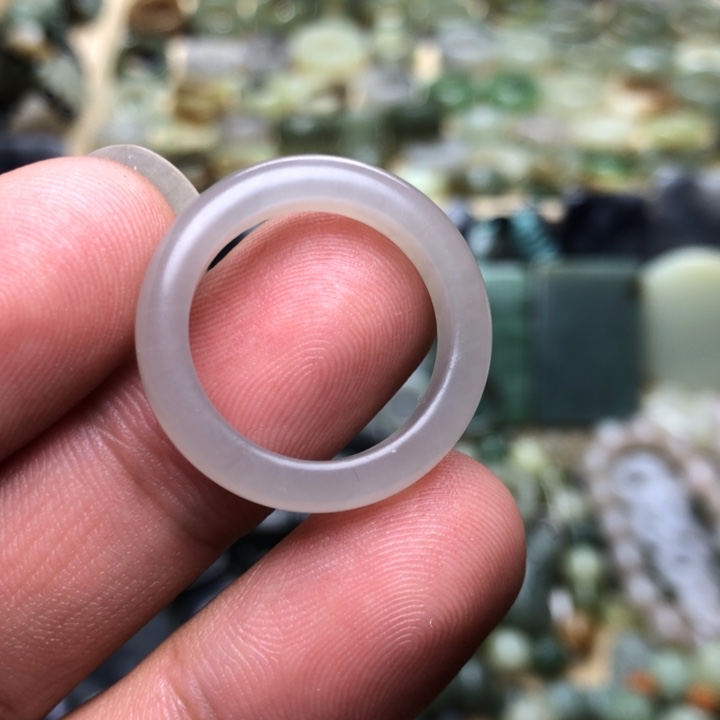 和田玉颈饰未镶嵌L****地