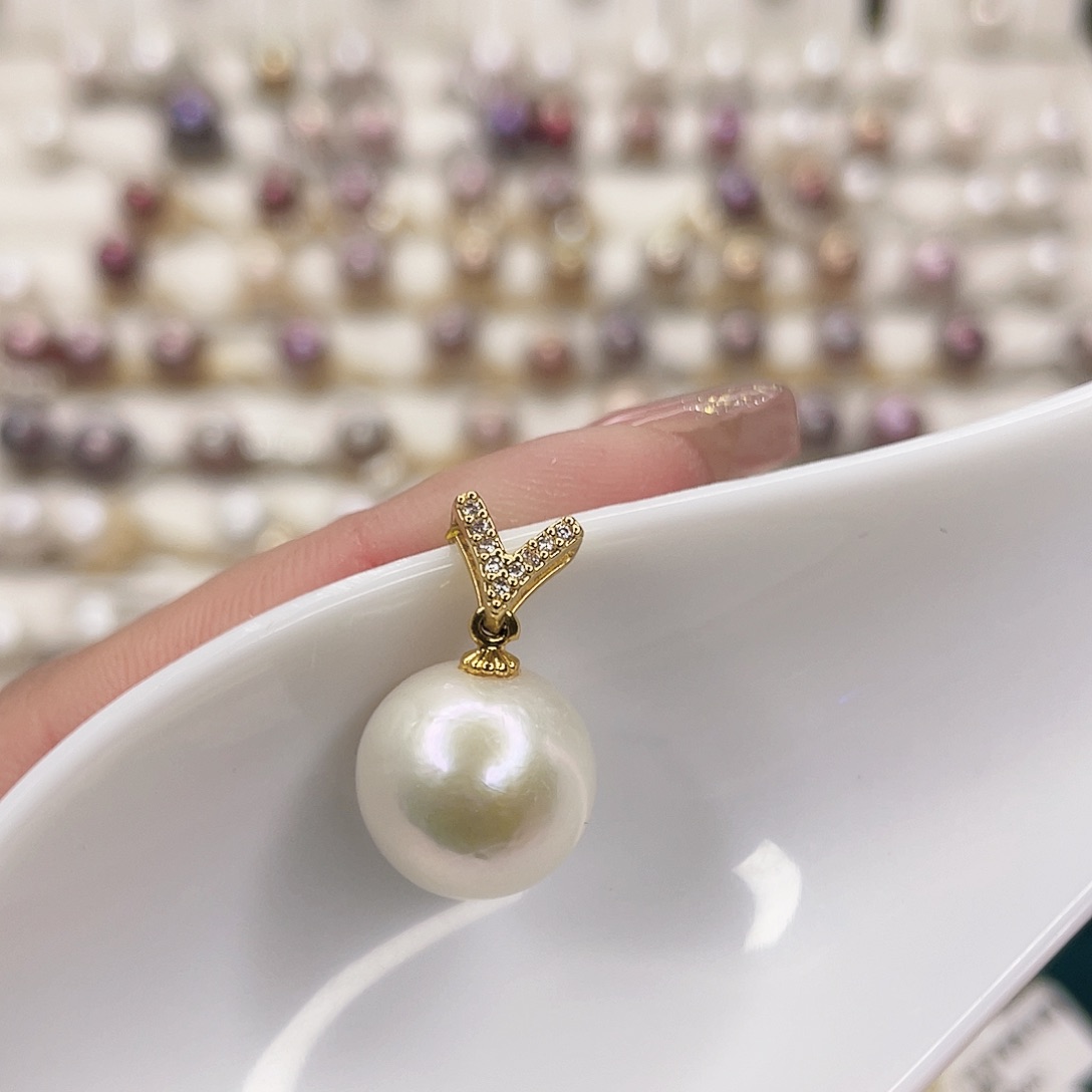 淡水珍珠颈饰未镶嵌