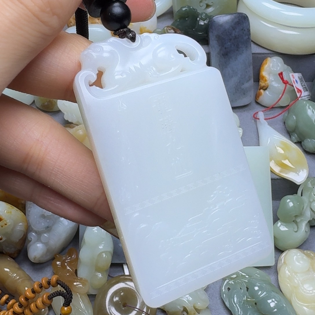 和田玉颈饰未镶嵌