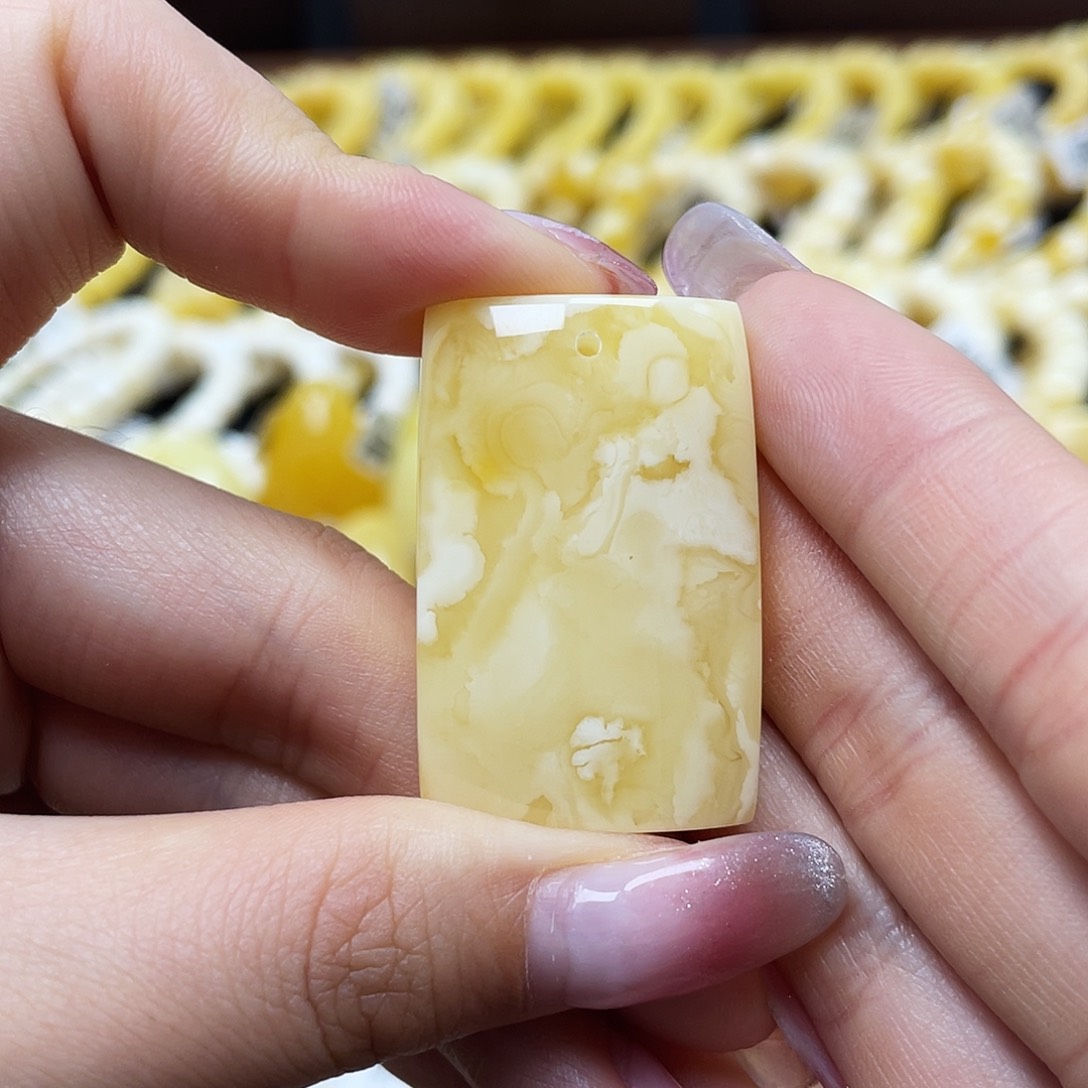 蜜蜡裸石未镶嵌无事牌36✖️23✖️9mm