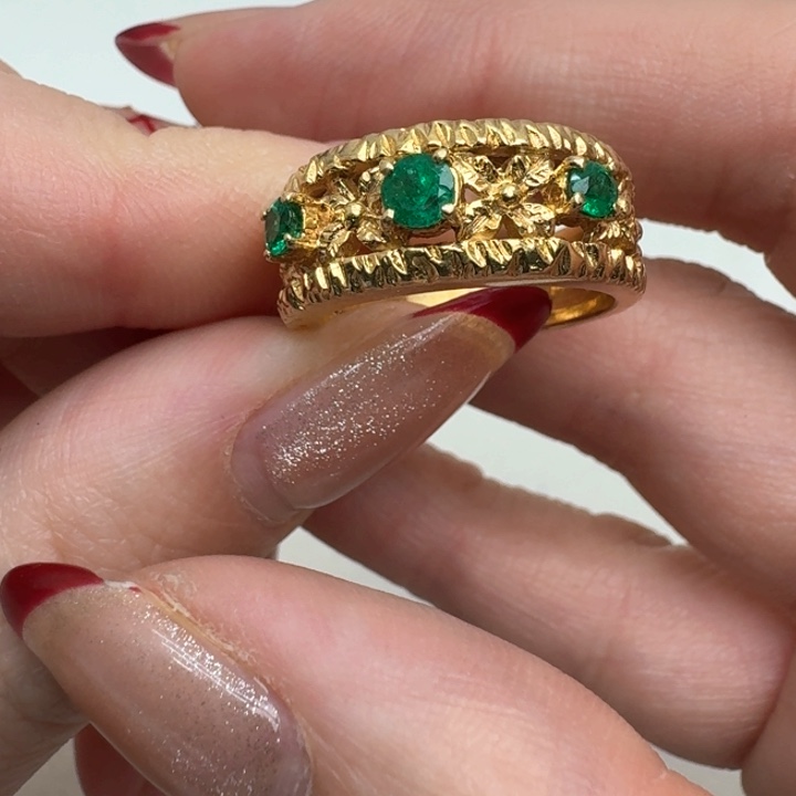 祖母绿戒指未镶嵌