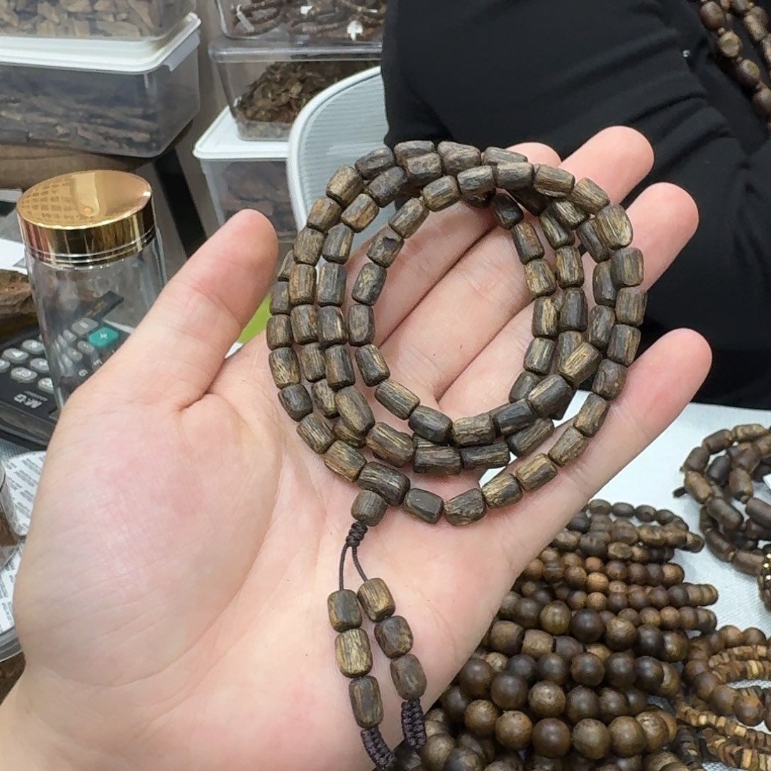 沉香沉香碎屑白棋母树沉水树心多圈 21 克多样性发一